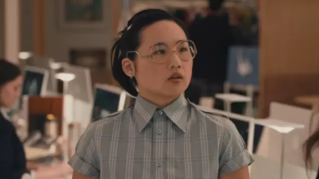 《穿普拉达的女王2》新角色“秦舟”引争议,亚裔命名与造型遭质疑 _ 资讯配图 《穿普拉达的女王2》新角色“秦舟”引争议,亚裔命名与造型遭质疑 _ 资讯配图