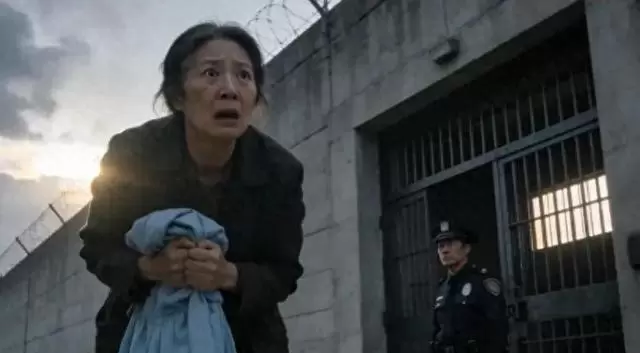 何小满提前出狱七年未归,养父接人时获留信与身世材料 _ 细节速览 何小满提前出狱七年未归,养父接人时获留信与身世材料 _ 细节速览